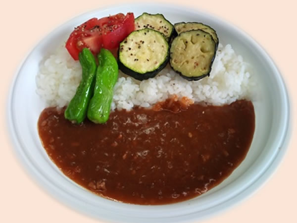 梨北米と県産野菜のカレー